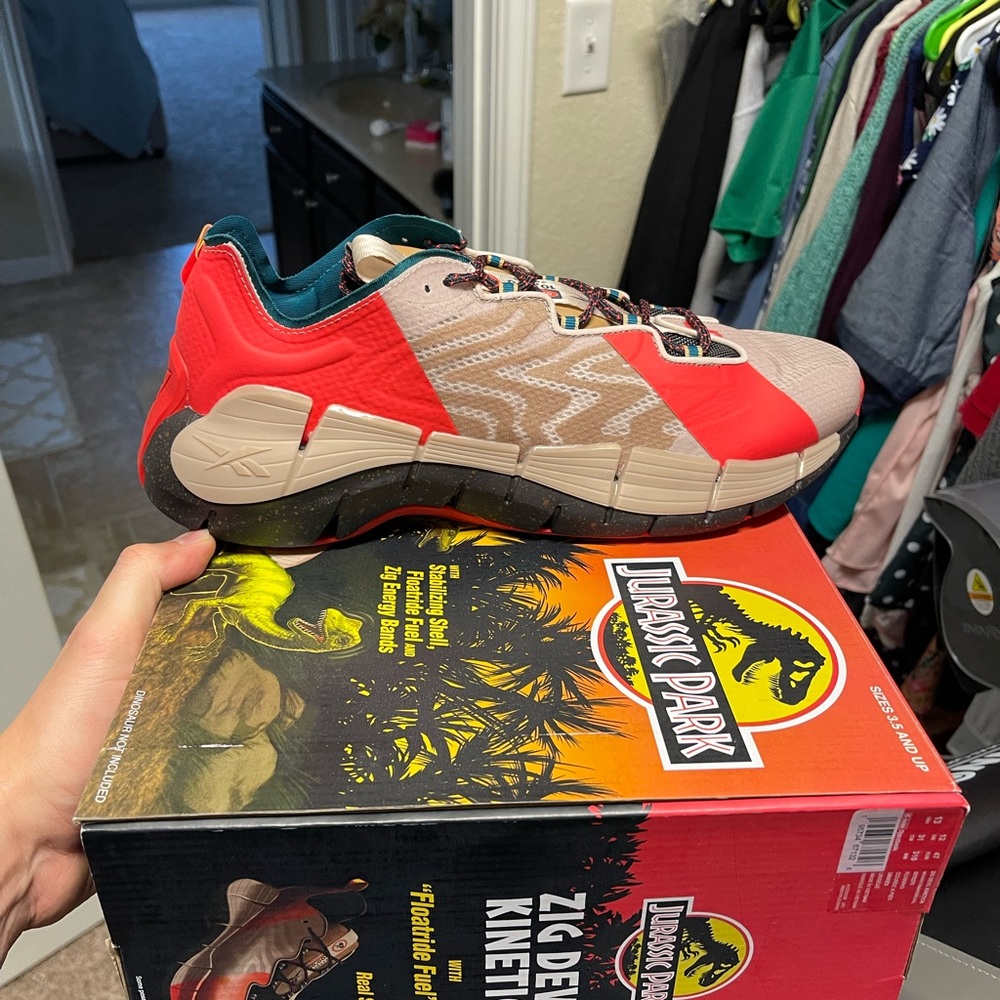 Reebok Jurassic park zig